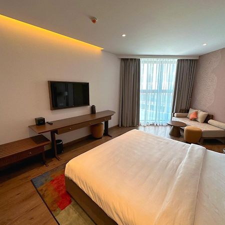 Apec Mandela Wyndham Mui Ne Hotell Long Son Exteriör bild